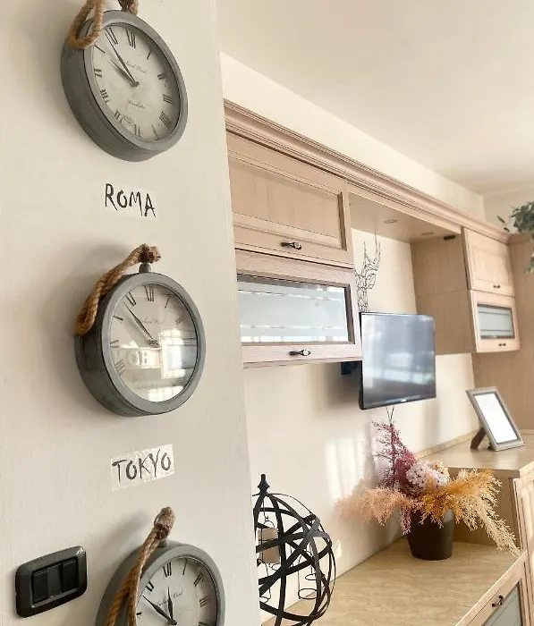 4Th Floor Rooms Stanze Con Bagno Privato In Appartamento Condiviso-1